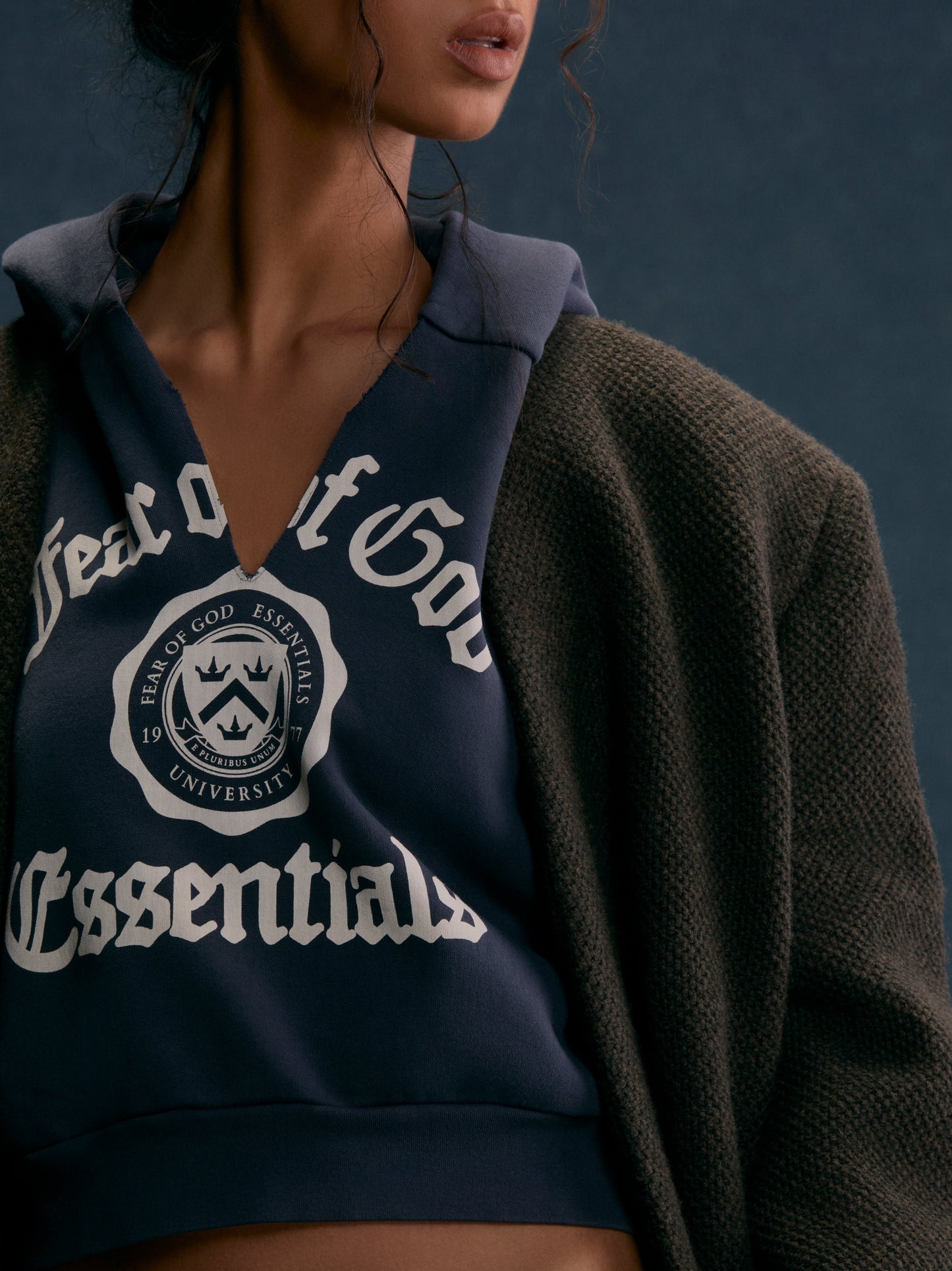 Women's Heavy Fleece Cropped V-Neck Essentials Hoodie